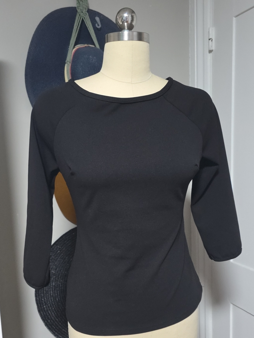 VIXEN by Micheline Pitt Wild Ways top in Black sz S - Picture 2 of 3